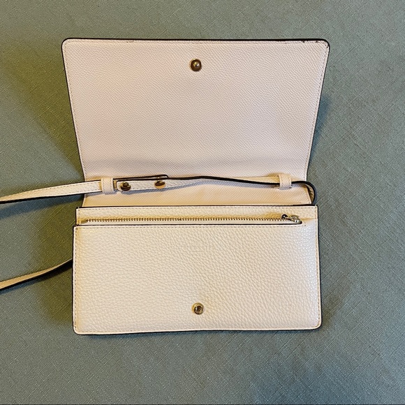 Beautiful Coach Mini Clutch/Purse/crossbody - Picture 6 of 6